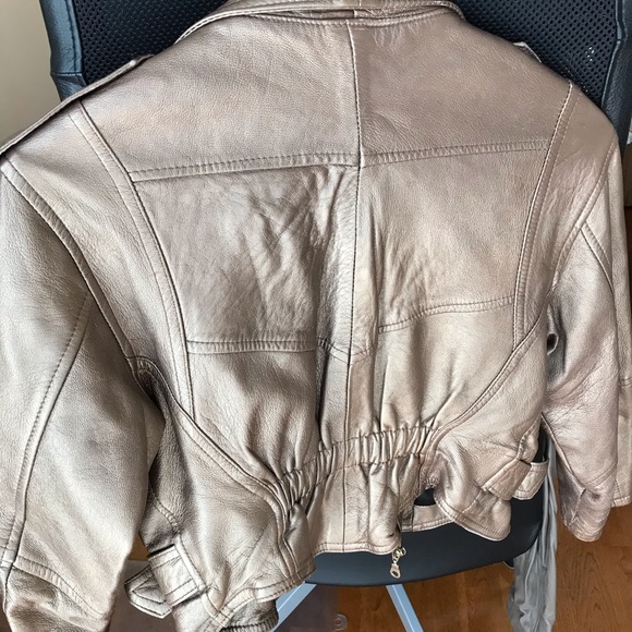 Leather jacket - Picture 4 of 5
